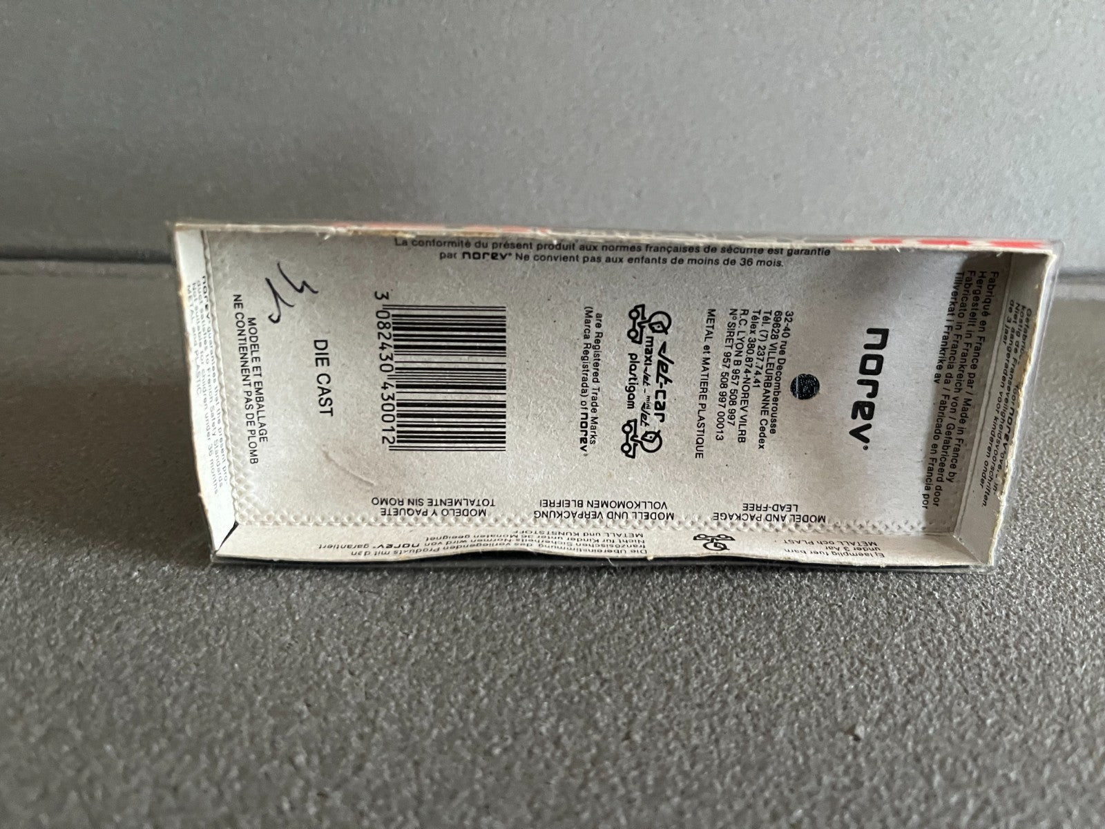 Voiture Miniature Mercedes C111 809 Jet Car Norev France au 1/43