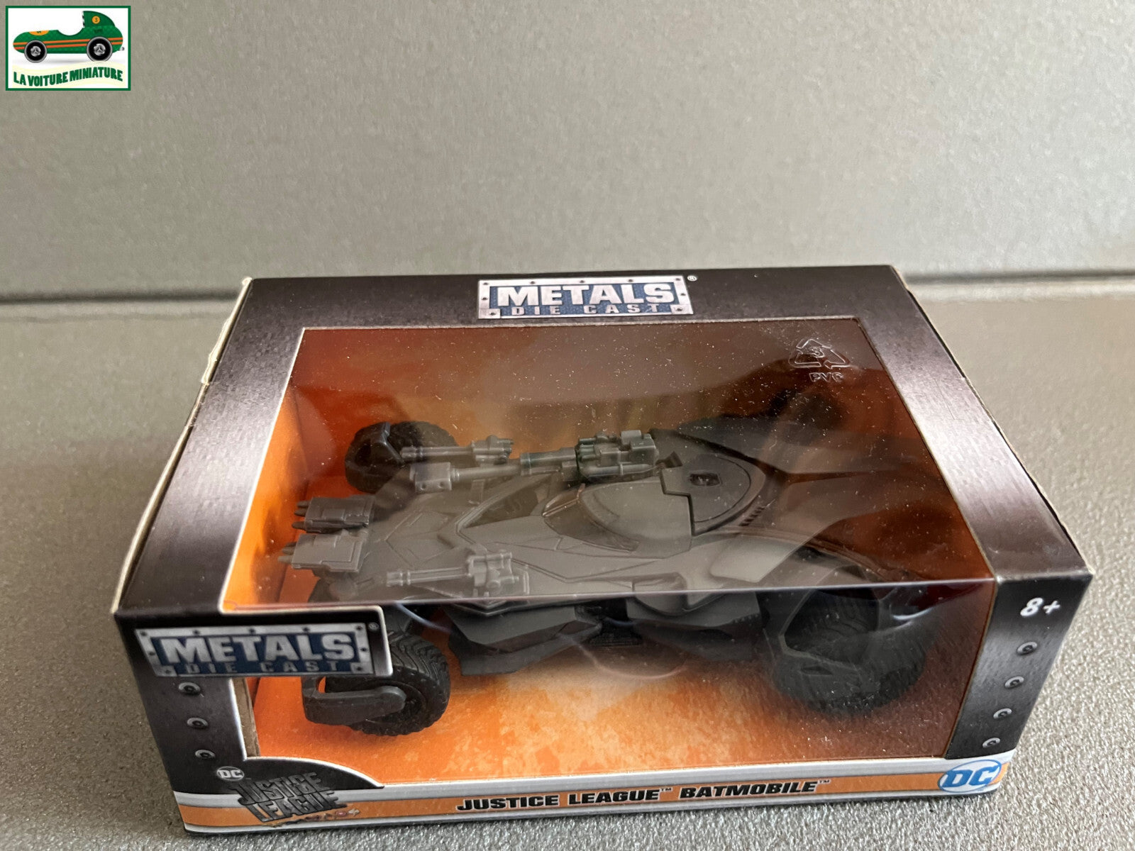 Voiture Miniature Batmobile Batman Justice League Jada au 1/43