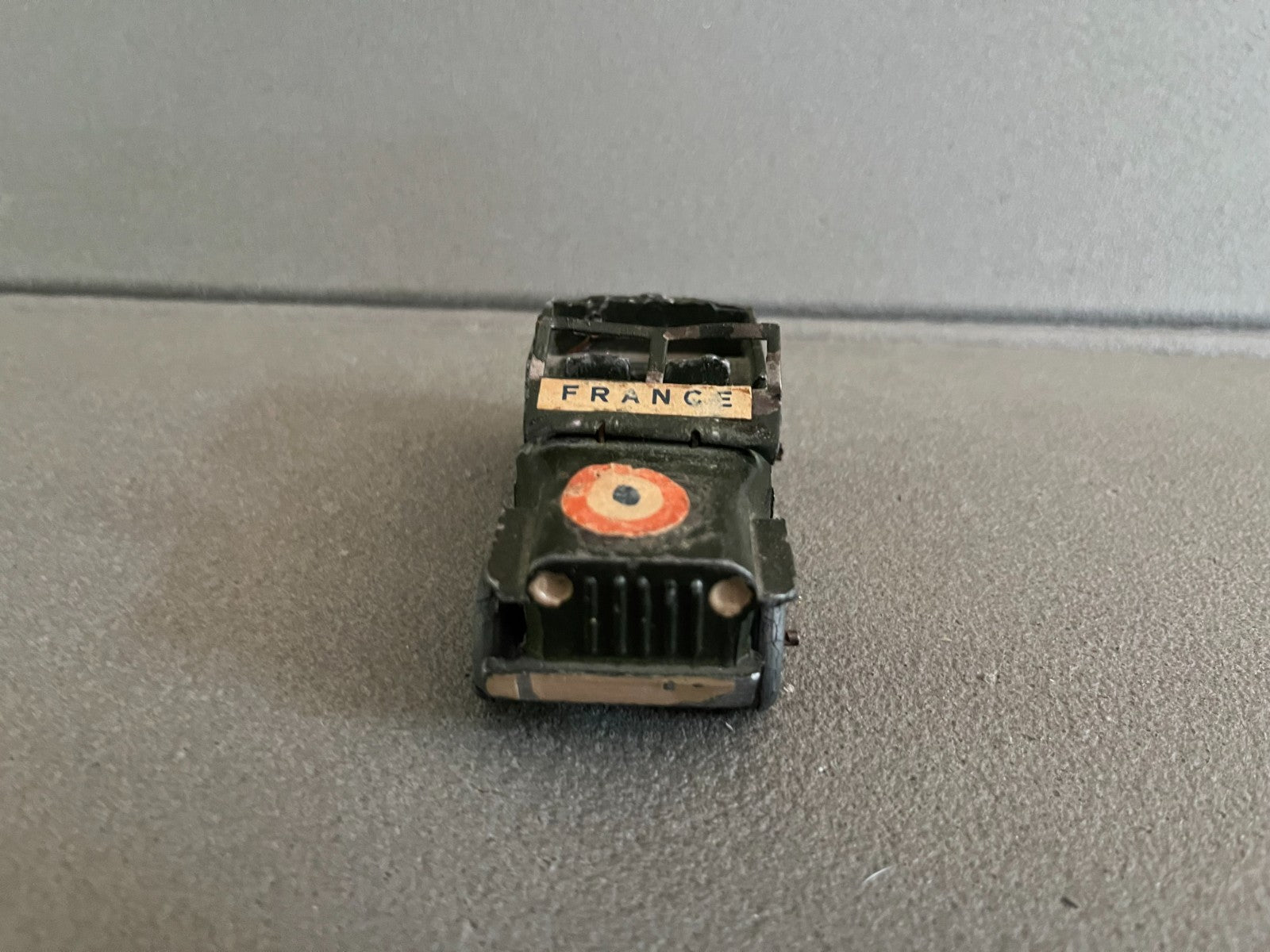 Rare Ancienne Voiture Miniature Militaire Jeep Willis Armée Française Zamak 1/43