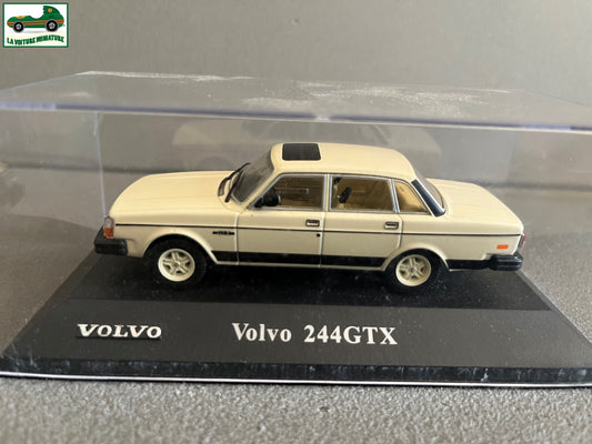 Voiture Miniature Volvo 244 GTX au 1/43