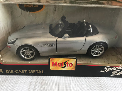 Voiture miniature BMW Z8 Maisto au 1/24