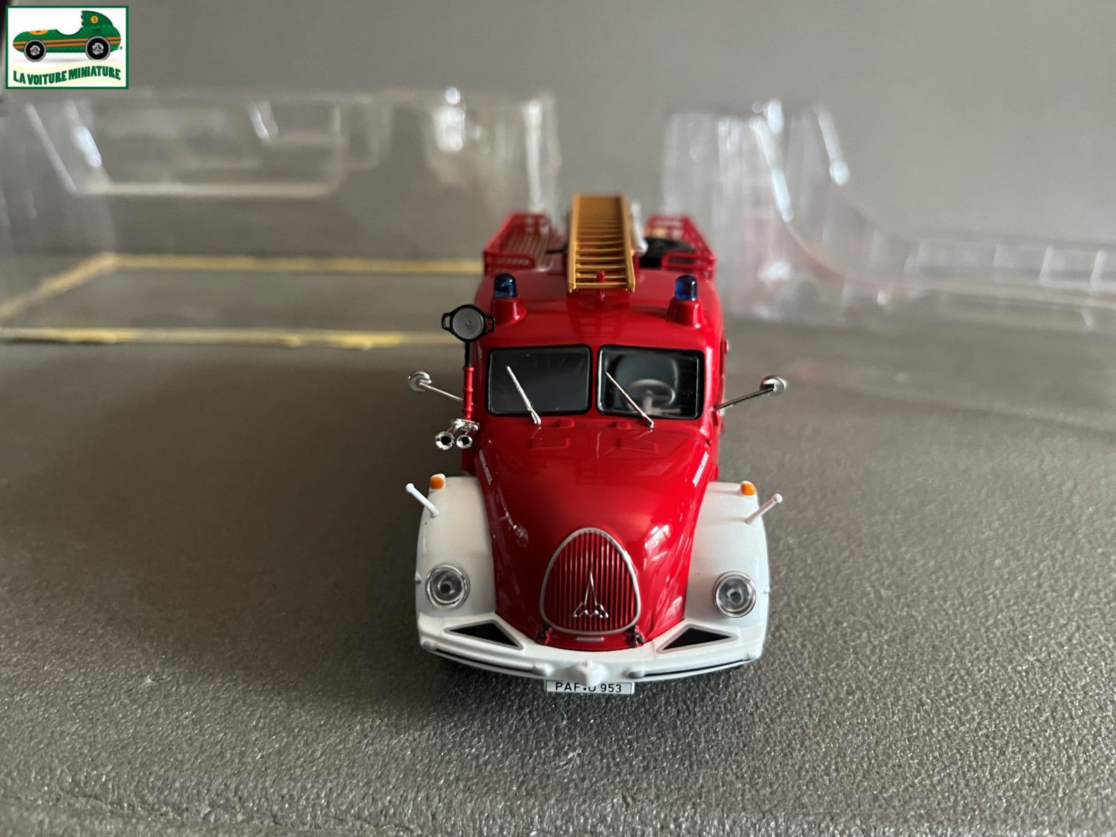 Voiture miniature Camion Pompiers Magirus TLF 15 Hachette au 1/43