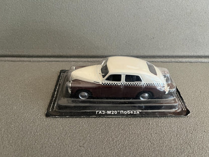 Voiture Miniature GAZ M20 Pobieba Taxi Ixo DeAgostini URSS Pays Est Russie 1/43