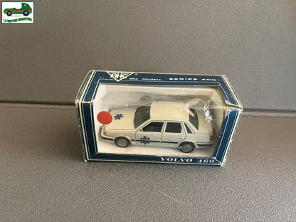 Voiture miniature Volvo 460 Pilen AHC Models au 1/43