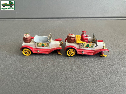 Ancienne Voiture Miniature Lot de 2 Dinky Toys Noel Ford R 475 Epave