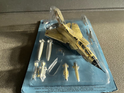 Avion miniature Militaire Tornado Fabbri Italeri 1/100