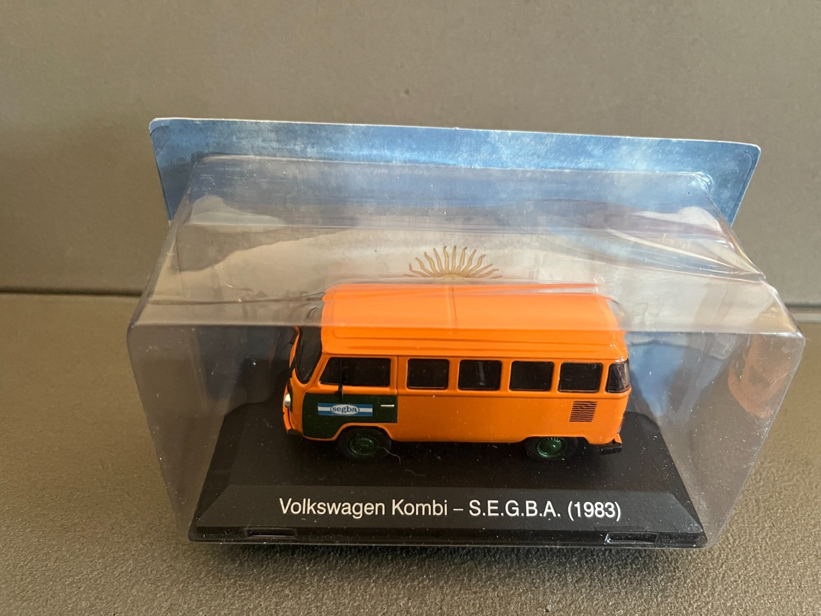 Voiture Miniature Volkswagen Combi SEGBA 1983 Kombi Ixo Argentine au 1/43