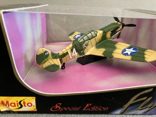 Avion miniature Militaire WWII Maisto Flyers 1/72