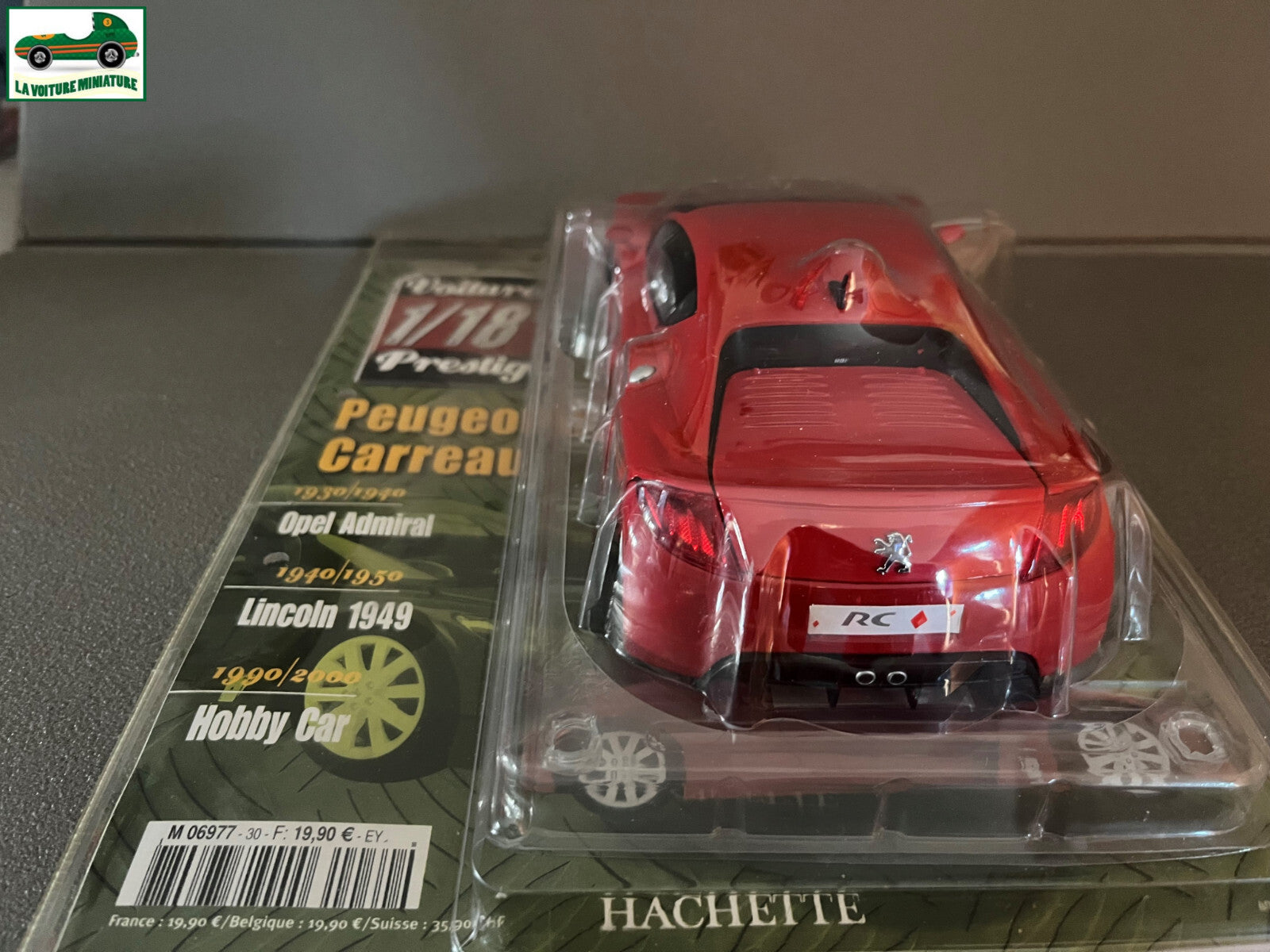 Voiture miniature Peugeot RC Carreau Solido au 1/18
