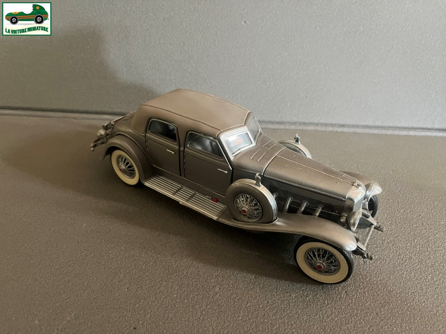 Voiture miniature 1933 Duesenberg SJ Twenty Grand Franklin Mint 1/24 Défauts