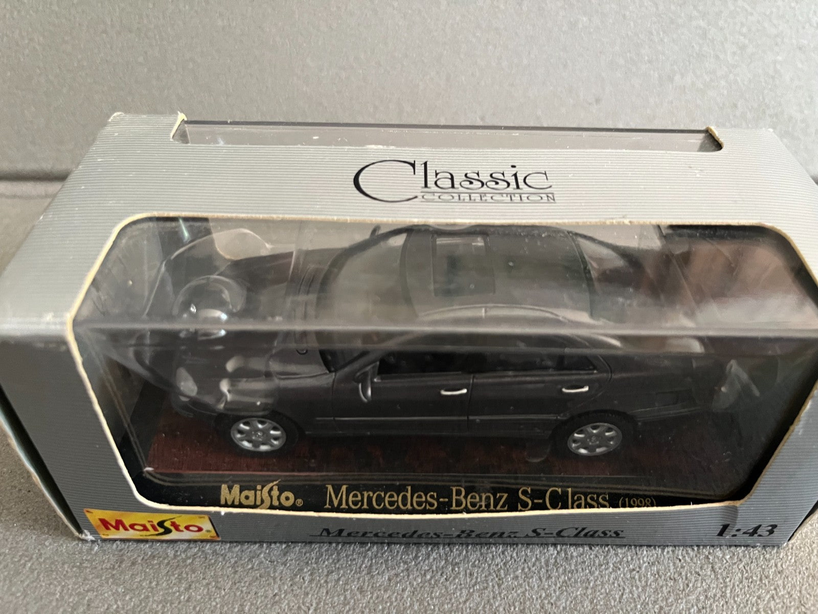 Voiture Miniature Mercedes Benz S Class 1998 Maisto 1/43