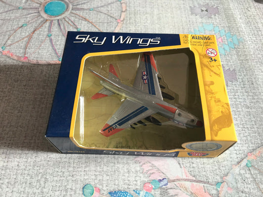 Avion miniature Militaire Sky Wings MotorMax A-7 Corsair II