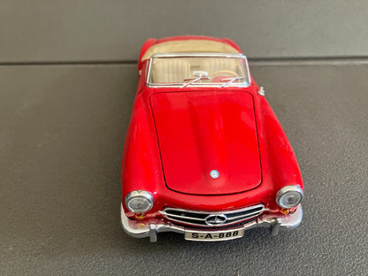 Ancienne Voiture miniature Mercedes Benz 190 SL 1955 Maisto au 1/18 Incomplète