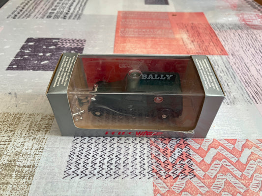 Voiture Miniature Mercedes 170 Van Bally Arola Retro Vitesse au 1/43