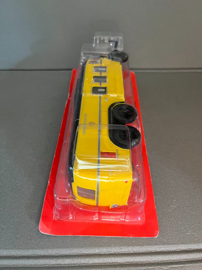 Voiture miniature Mercedes O10000 Postal Autocar Autobus Bus Hachette 1/43