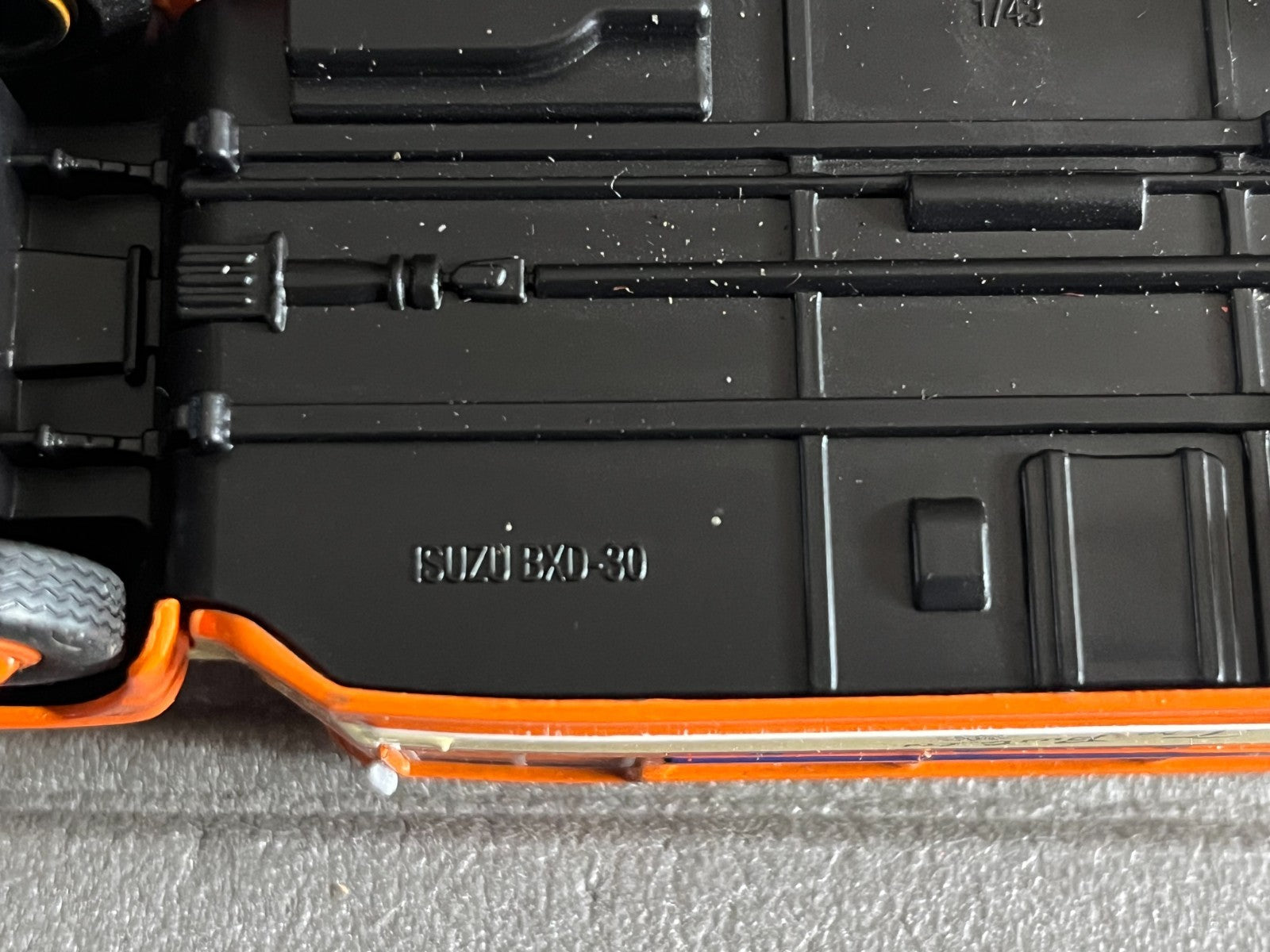 Voiture miniature Isuzu BXD 30 1/43 Autobus Autocars du Monde