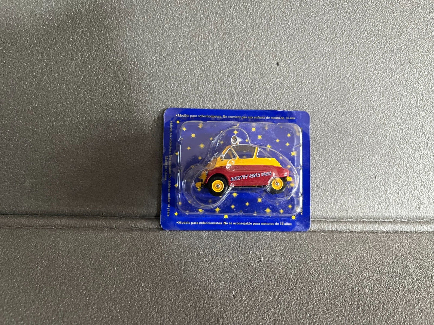 Voiture Miniature Velam Isetta N°28 Cirque Pinder Altaya 1/43