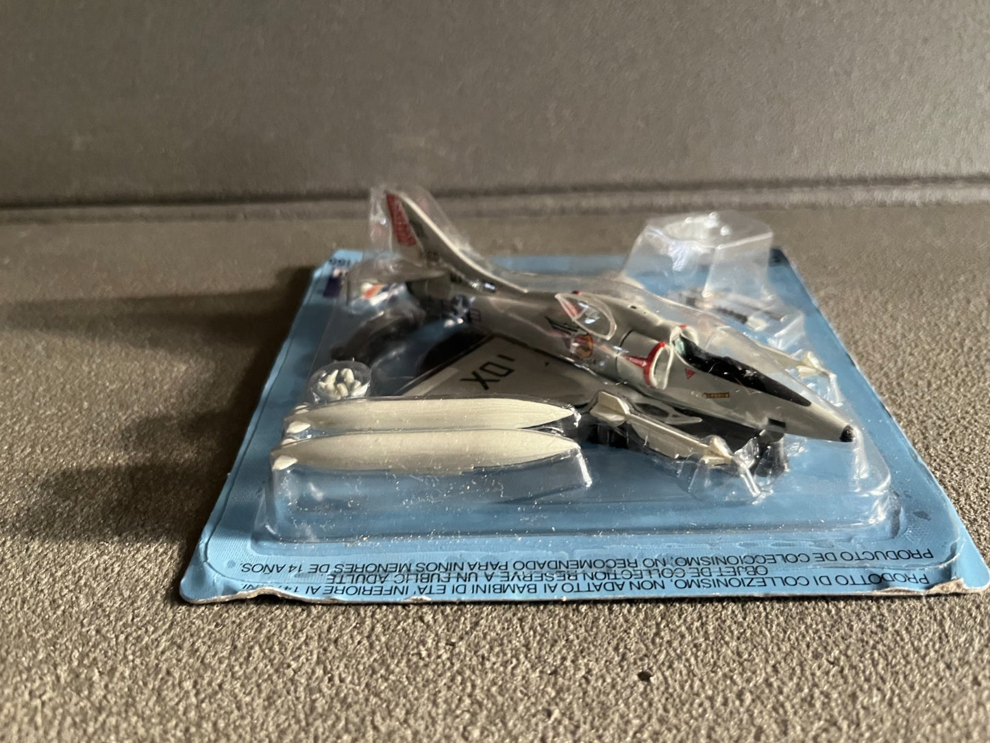 Avion miniature Militaire Tempest Fabbri Italeri 1/100