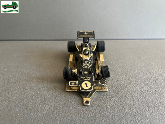Ancienne Miniature Voiture F1 John Player + Remorque Corgi WhizzWheels au 1/36