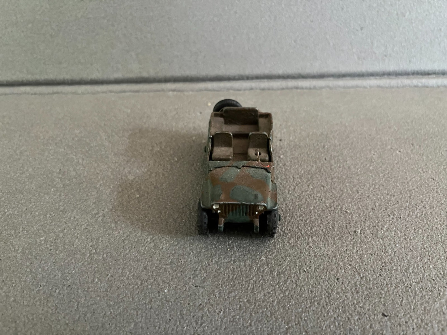 Ancienne Miniature Militaire Voiture Jeep Dinky Toys Meccano France Epave