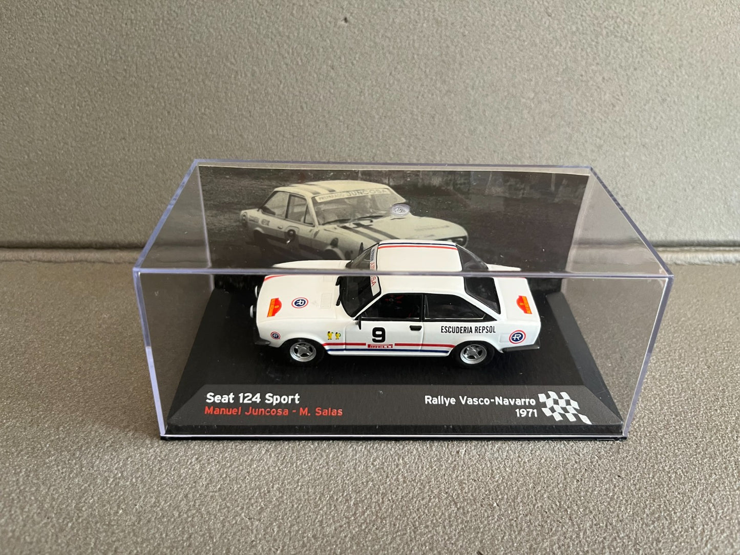 Voiture Miniature Seat 124 Sport Rallye Vasco Navarro 1971 au 1/43