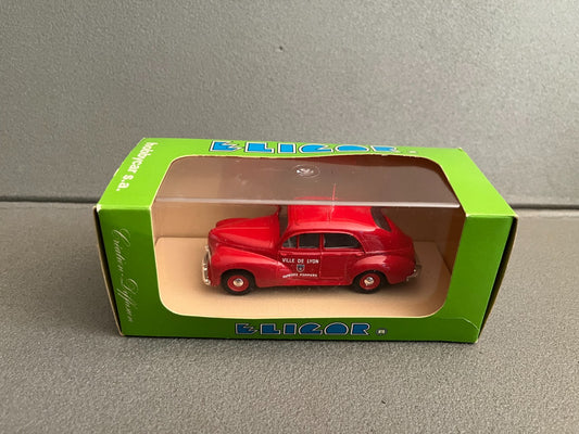 Voiture miniature Peugeot 203 secours pompiers Lyon Eligor France au 1/43