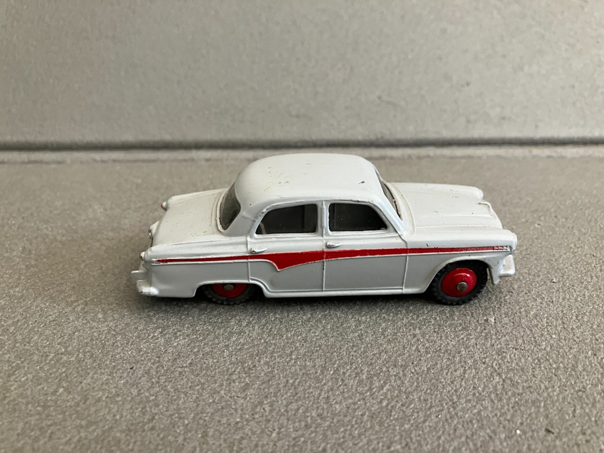 Ancienne Voiture Miniature Austin A105 176 England Meccano Dinky Toys 1/43