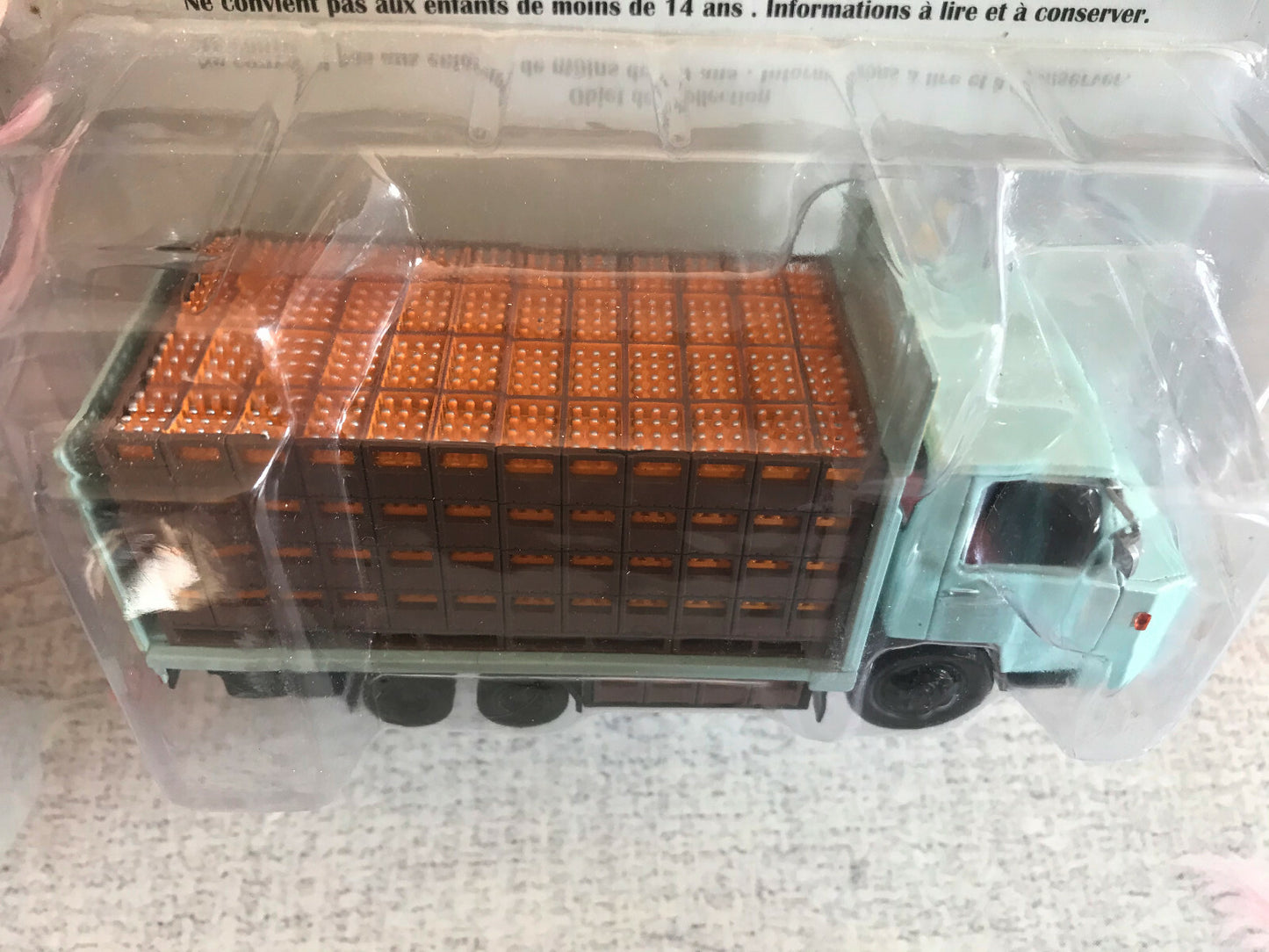 Voiture miniature Camion Berliet Tekel Transport de boissons Hachette 1/43