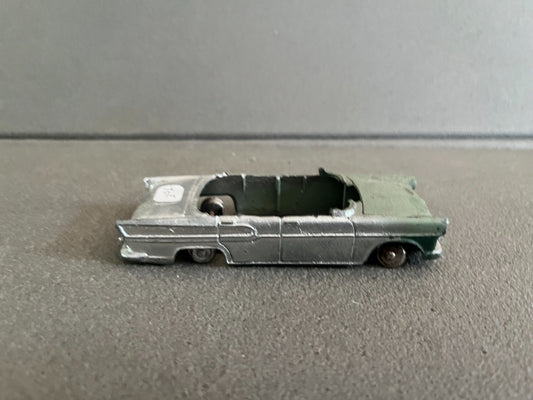 Ancienne Miniature Voiture Simca Chambord Dinky Toys Meccano France Epave
