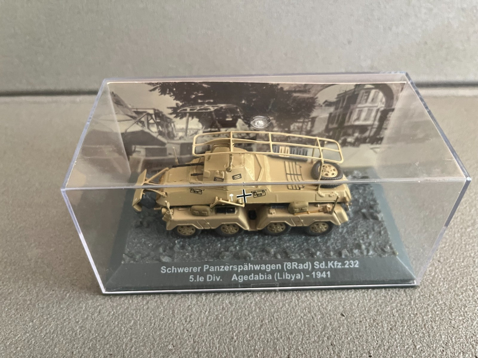 Miniature Militaire Char Tank Blindé Schwerer Panzerspahwagen (8rad) Altaya 1/72