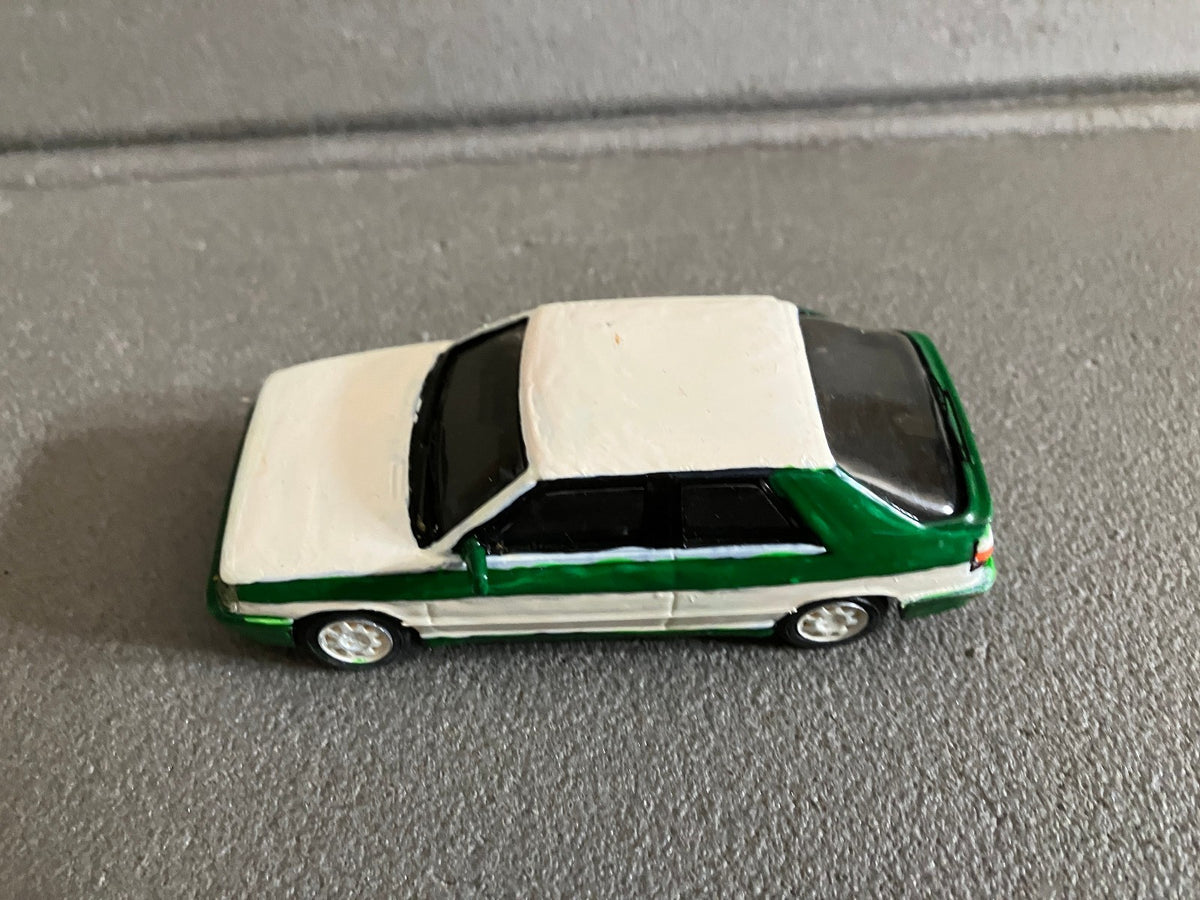 Voiture Miniature Kit résine monté Renault 11 Turbo Minicar France au 1/43