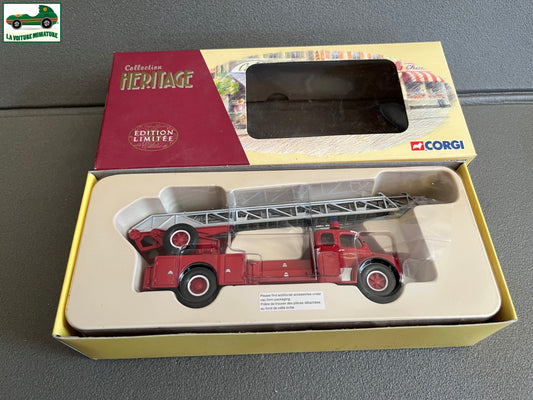Voiture Miniature Camion Pompiers Berliet GLR Grande Echelle Avignon Corgi 1/50