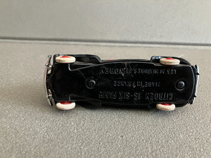 Ancienne Voiture Miniature Citroen Traction 15 Six Police Norev Plastique Epave