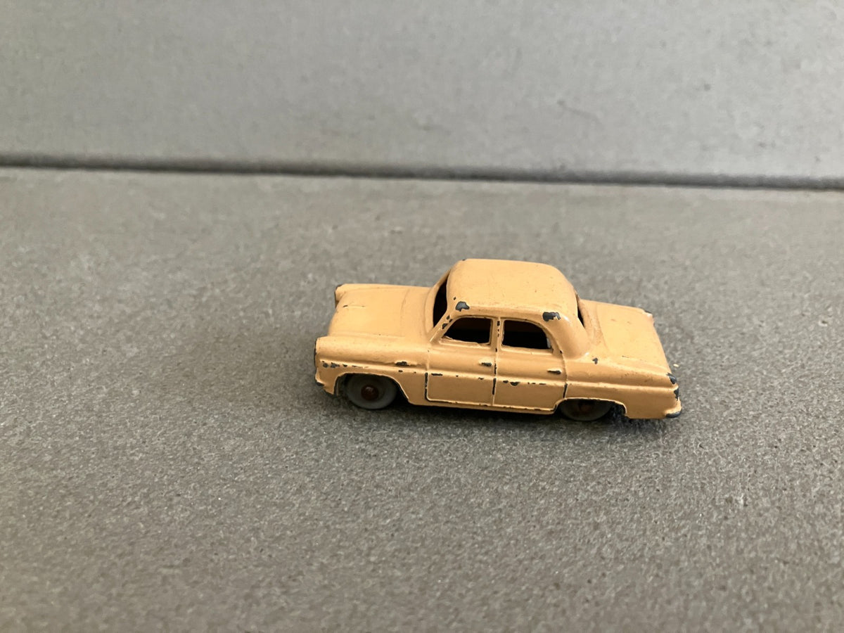 Ancienne Voiture Miniature Ford Prefect Dublo Dinky Toys Meccano England