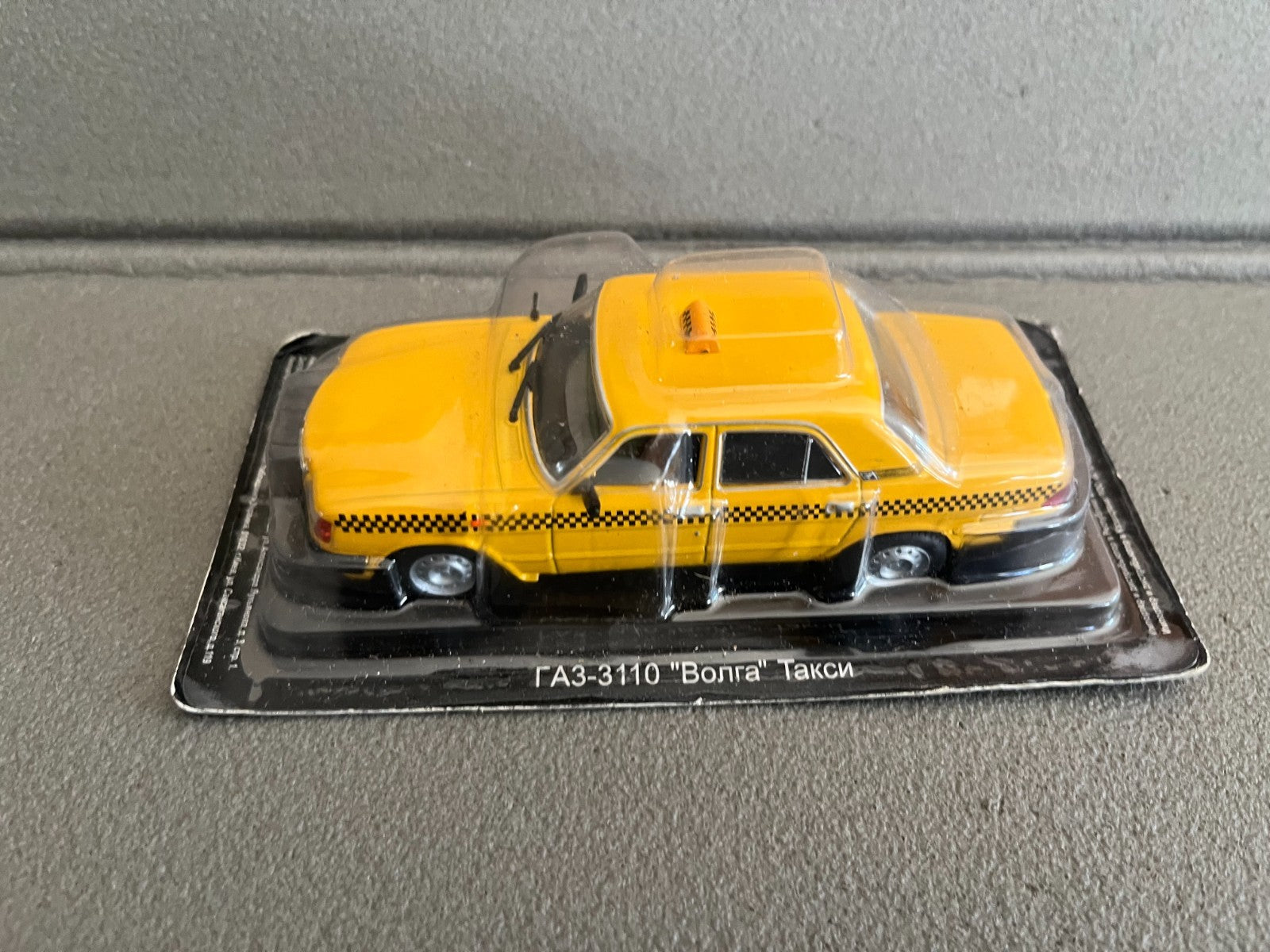 Voiture Miniature Gaz Volga 3110 Taxi Ixo DeAgostini URSS Pays Est Russie 1/43