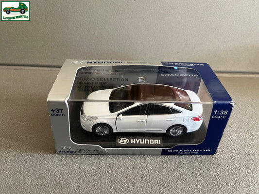 Voiture Miniature Hyundai Grandeur Pino B&D au 1/38