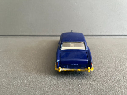Jouet Ancien Voiture Miniature Rolls Royce Corniche Corgi Gt Britain 1/36