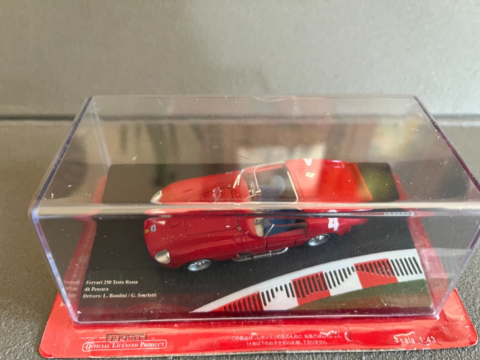 Voiture miniature Collection Ferrari 250 Testa Rossa 4h Pescara 1/43