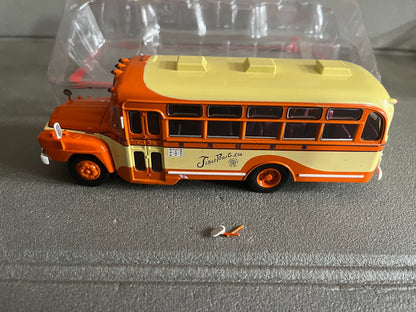Voiture miniature Isuzu BXD 30 1/43 Autobus Autocars du Monde
