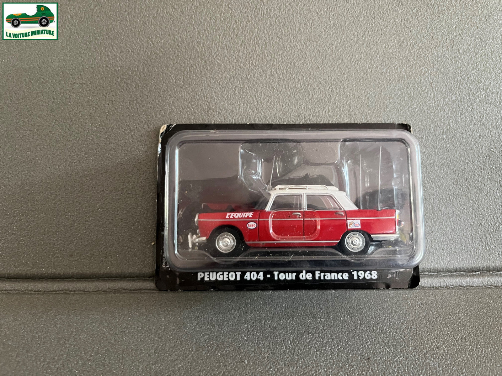 Voiture Miniature Peugeot 404 Tour de France 1968 Vélo Norev 1/43