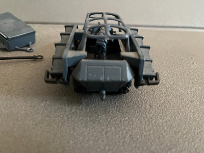 Ancienne Miniature Militaire Hanomag Rocket Launcher + Remorque Corgi Défauts