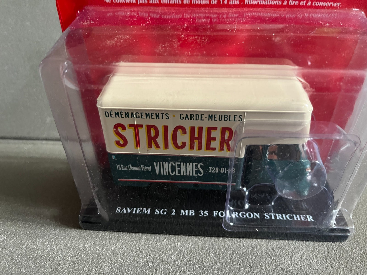 Voiture Miniature Renault Saviem SG 2 MB 35 Fourgon Stricher Hachette 1/43