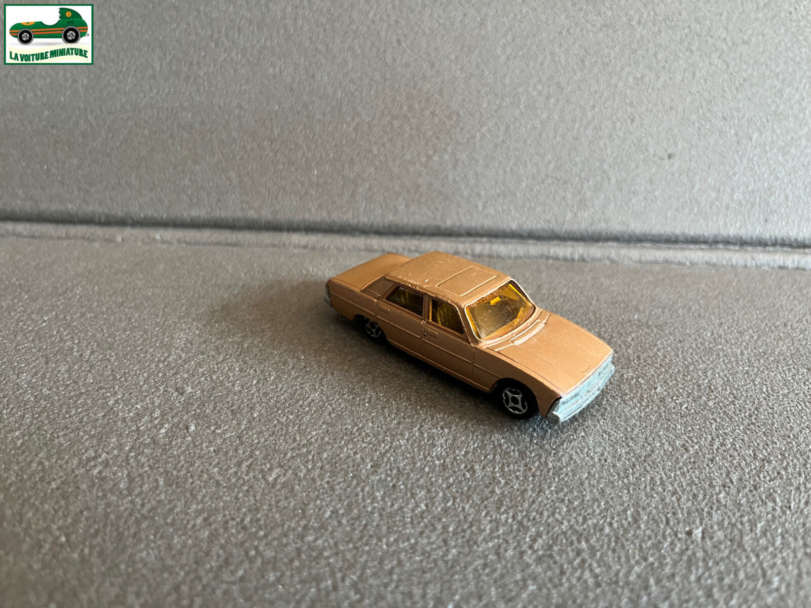 Ancienne Miniature Voiture Peugeot 604 MiniJet Norev France 1/64