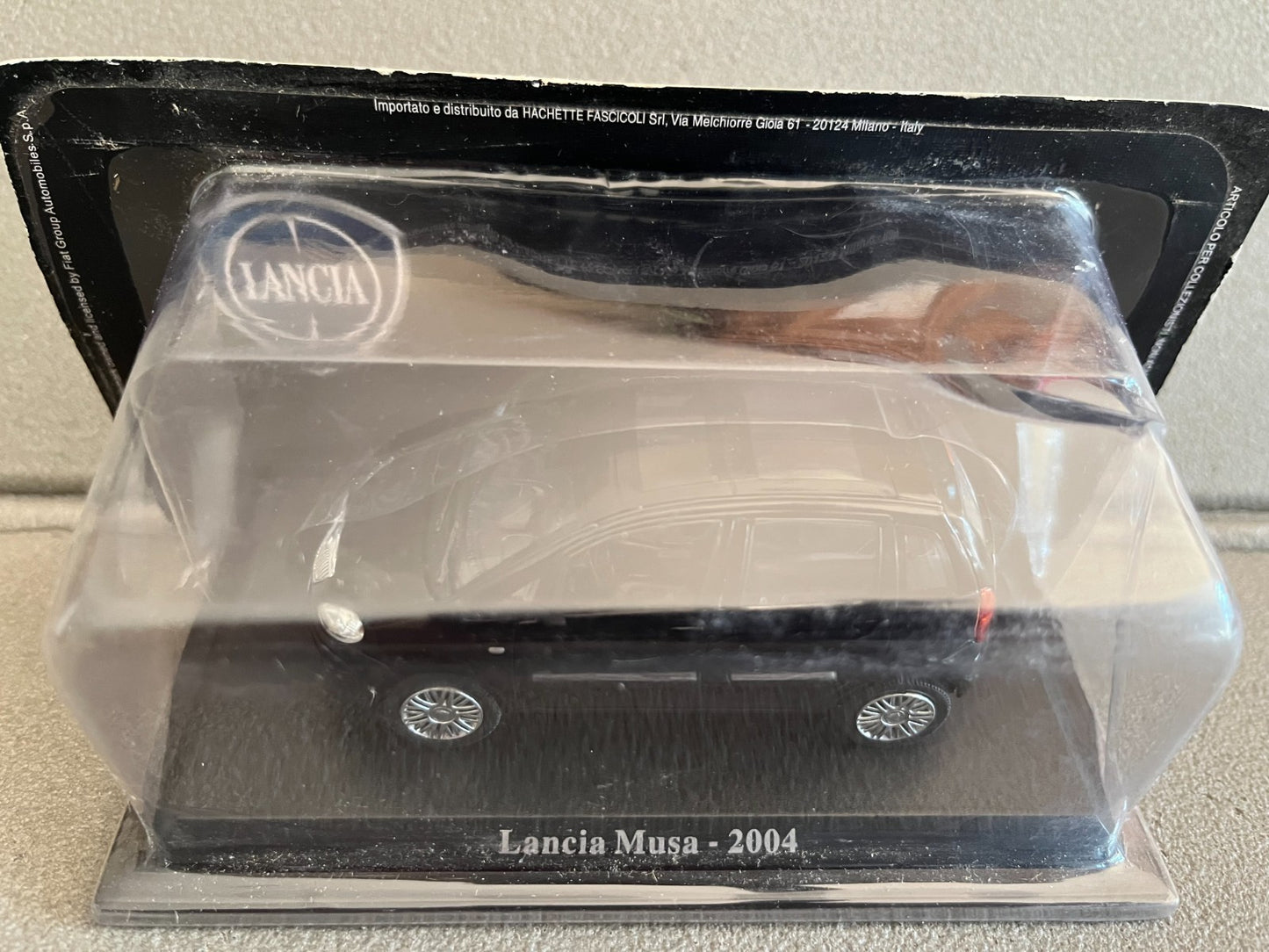 Voiture miniature Lancia Musa Norev Hachette au 1/43