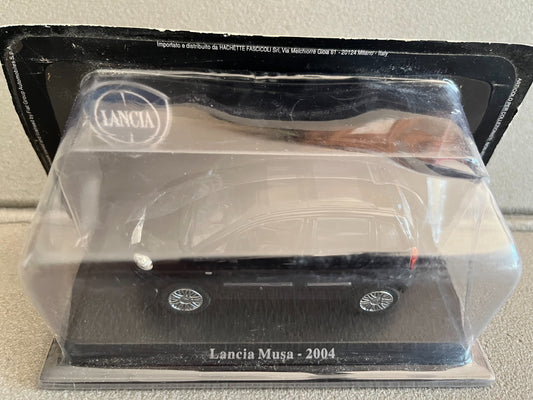 Voiture miniature Lancia Musa Norev Hachette au 1/43