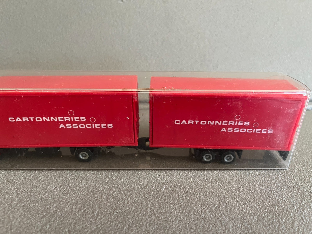 Miniature Camion Semi Remorque Mercedes Sibur Cartonneries Associees 1/87 HO