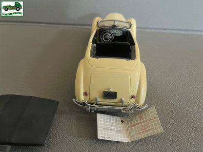 Voiture miniature 1937 Cord 812 Phaeton Coupé Franklin Mint 1/24 Défauts