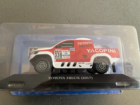 Voiture miniature Toyota Hilux 2017 Rallye Paris Dakar au 1/43