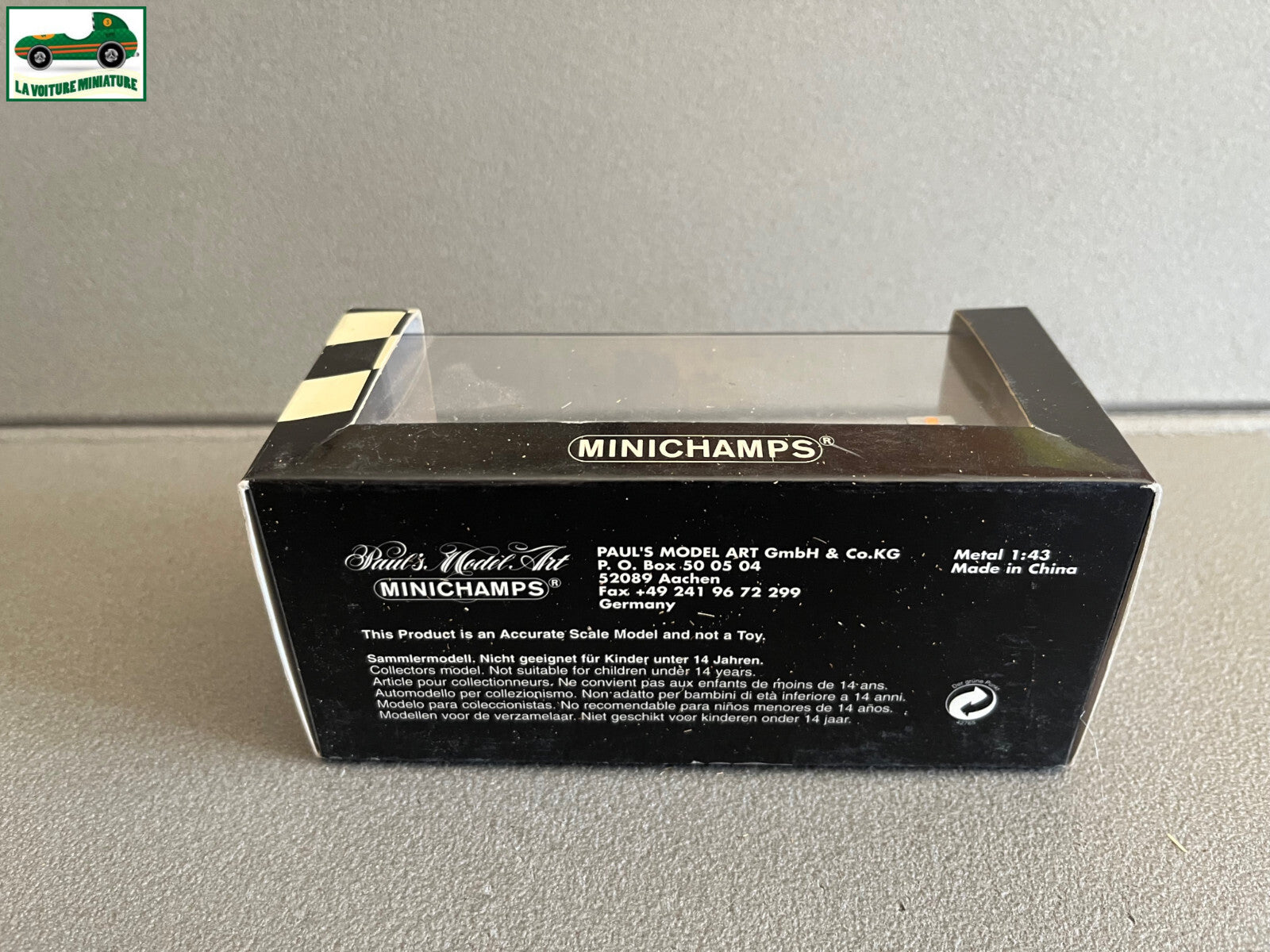 Voiture miniature Infineon Audi R8 Sebring 2002 12 hours Minichamps 1/43