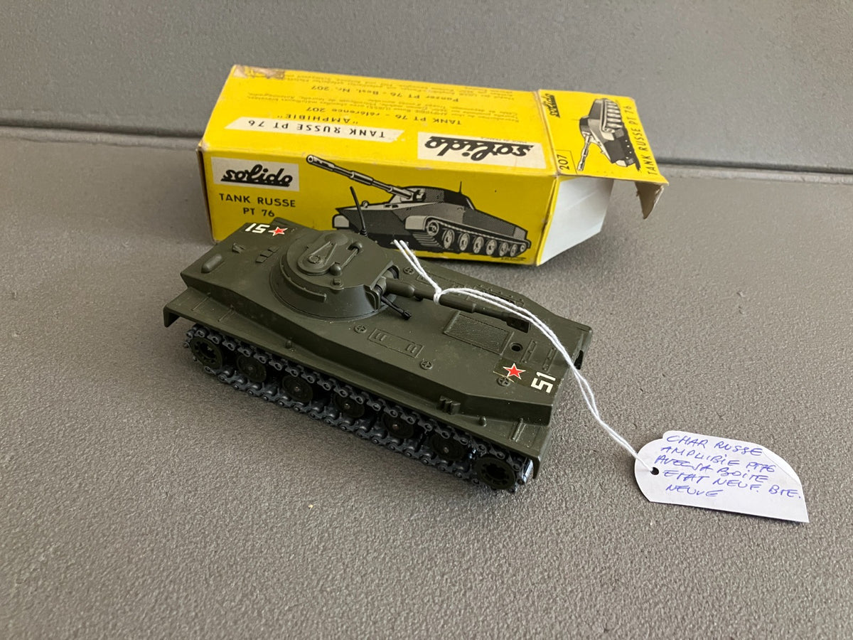 Ancienne Miniature Militaire Blindé Char Tank Russe PT 76 207 Solido France 1/50
